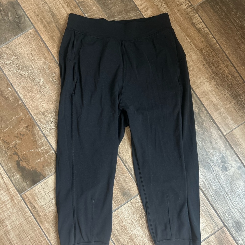 lululemon athletica Black Cropped Leggings